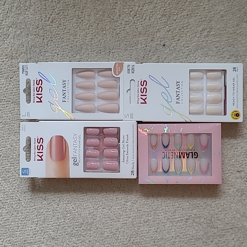 Press on nails (4 packages)